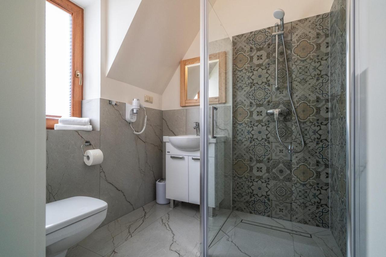 Apartamenty "Goralskie Katy" Agroturystyka Szaflary Esterno foto