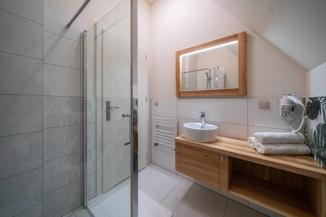 Apartamenty "Goralskie Katy" Agroturystyka Szaflary Esterno foto